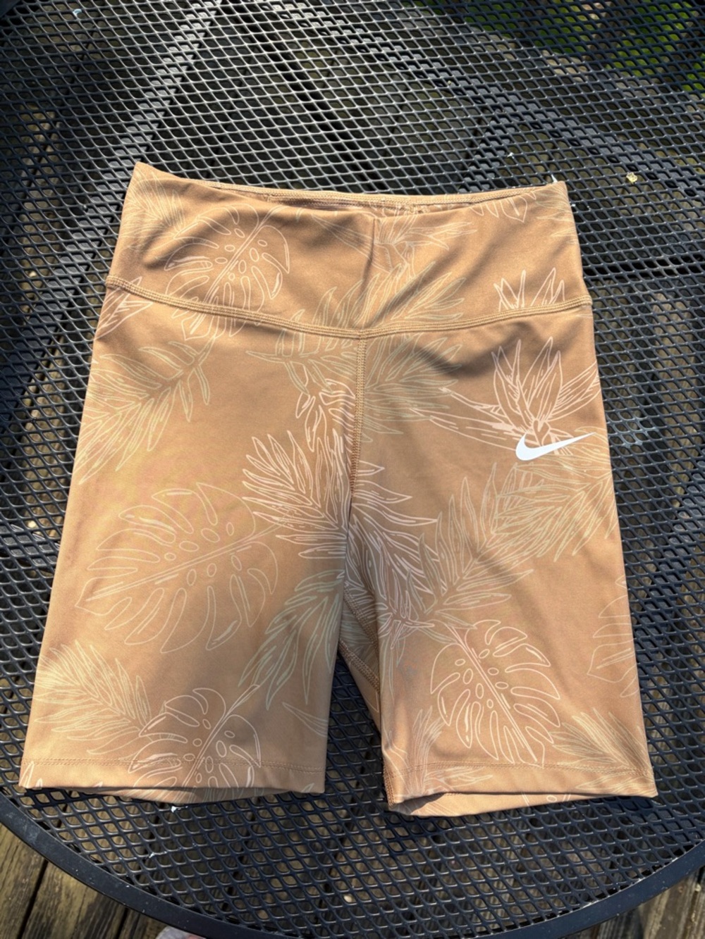 NWOT Nike One Luxe Bike Shorts